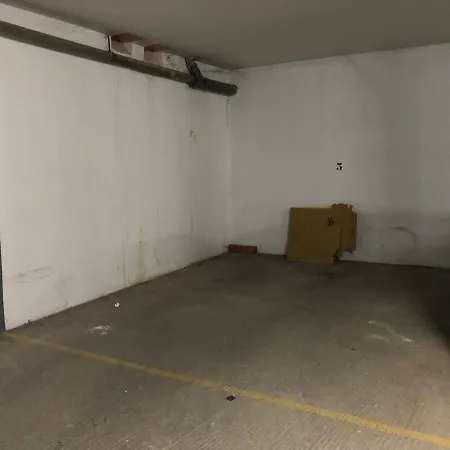 Apartamento ático En La Plaza De Con Garaje