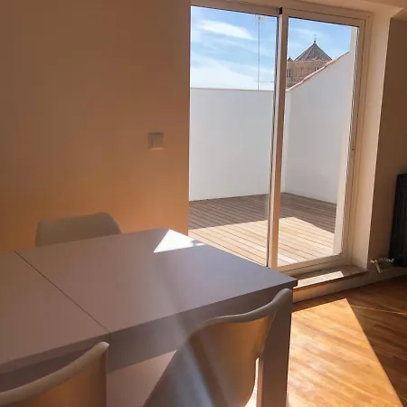 Apartamento ático En La Plaza De Con Garaje Toro