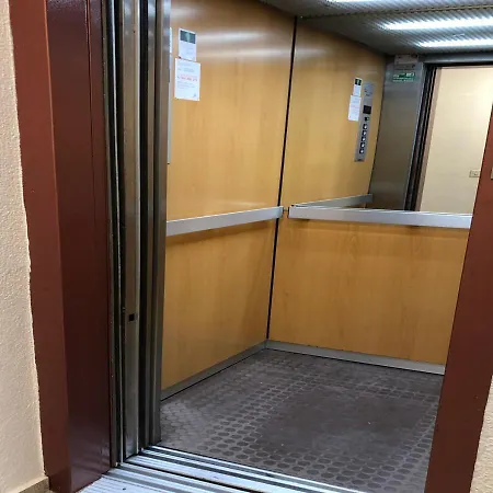 Apartamento ático En La Plaza De Con Garaje *