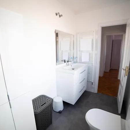 Atico En La Plaza De Con Garaje تورو