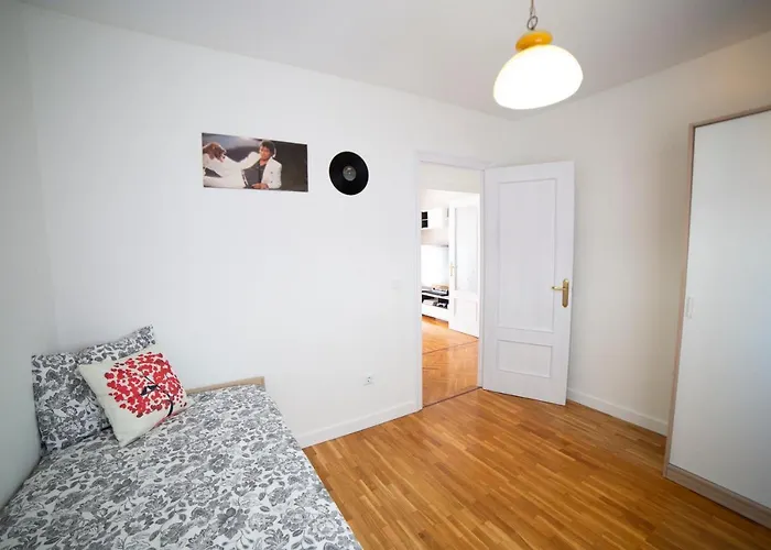 Atico En La Plaza De Con Garaje Apartman Toro