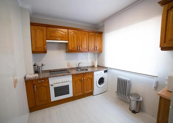 Atico En La Plaza De Con Garaje