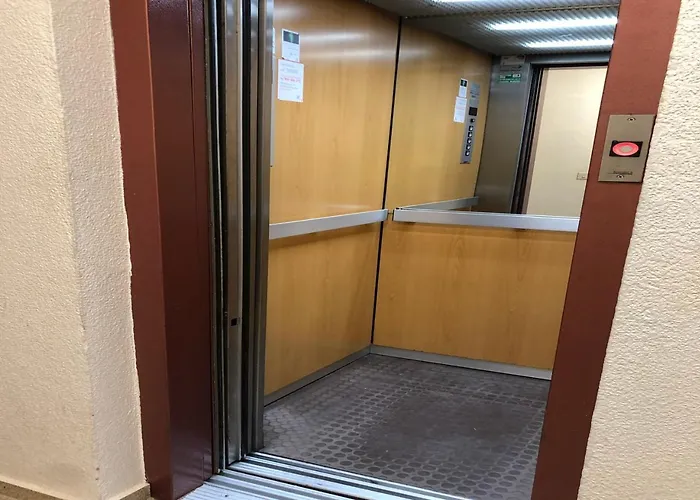 Apartman Atico En La Plaza De Con Garaje *